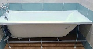 Установка акриловой ванны в Пятигорске - Профессиональный монтаж от СантехДомПтг от 4134 рублей.